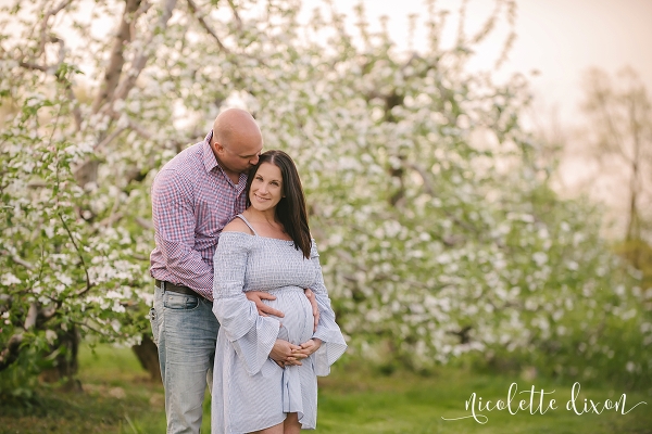 Photographer in Pittsburgh PA, PNC Park Maternity Photos